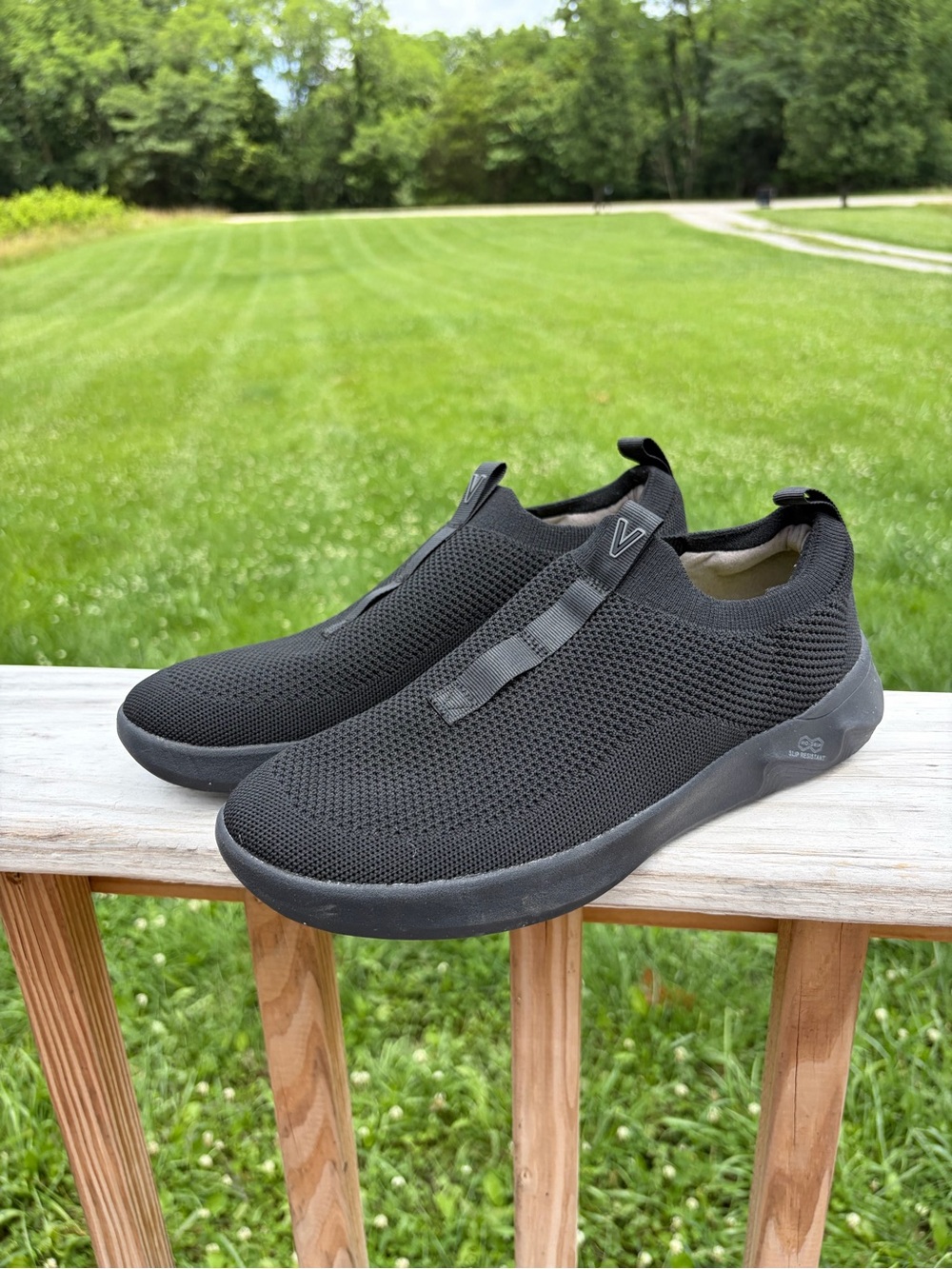 Vionic Advance Athletic Shoe Womens Size 10 Black Slip Resistance‎ Orthopedic